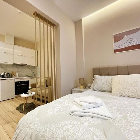 Aj Apartments, Hidden Gem In The Heart Of Τίρανα Εξωτερικό φωτογραφία